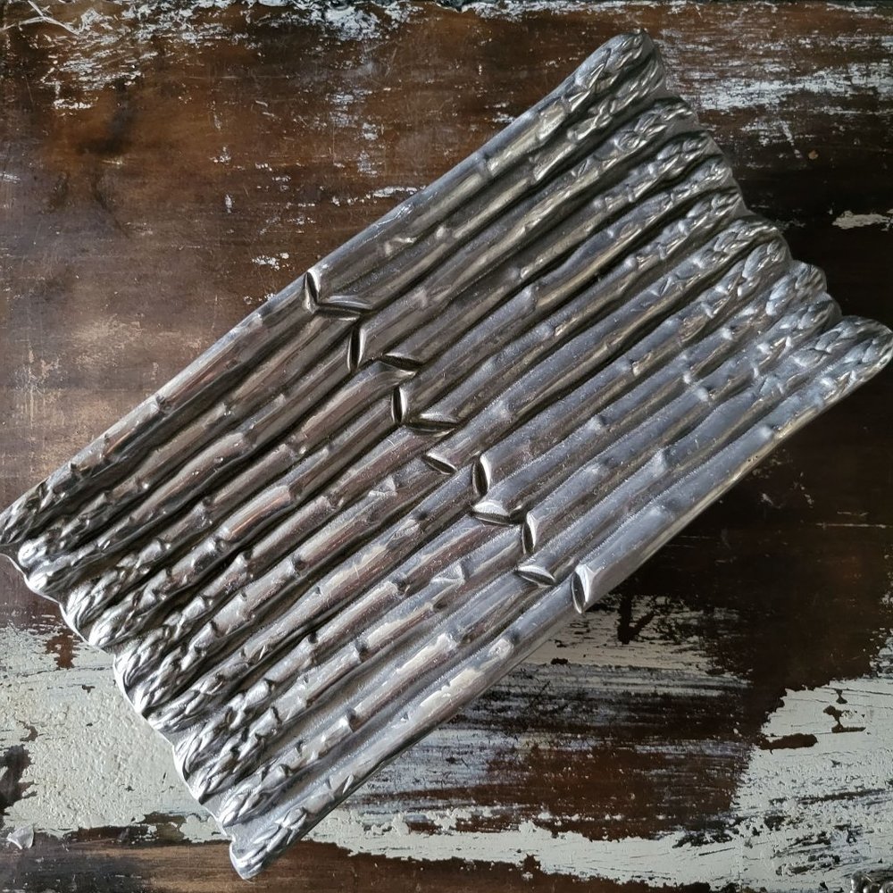 Vintage RWP Wilton Armetale Asparagus / Vegetable Aluminum Serving Tray